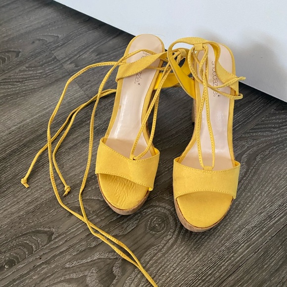 Justfab Wedges - never worn - Picture 2 of 2